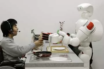 Ιαπωνικό ρομπότ εκπαιδεύεται στις δουλειές του σπιτιού !!